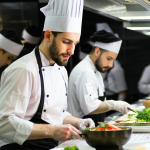 découvrez nos stages pratiques en restauration gastronomique : développez vos compétences culinaires, travaillez aux côtés de chefs expérimentés et vivez une expérience immersive dans l’univers de la haute cuisine.
